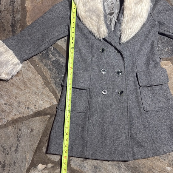 Vintage 1960s Gray Faux Fur Midlength Women's Coat By Sears Fashion - Picture 12 of 12